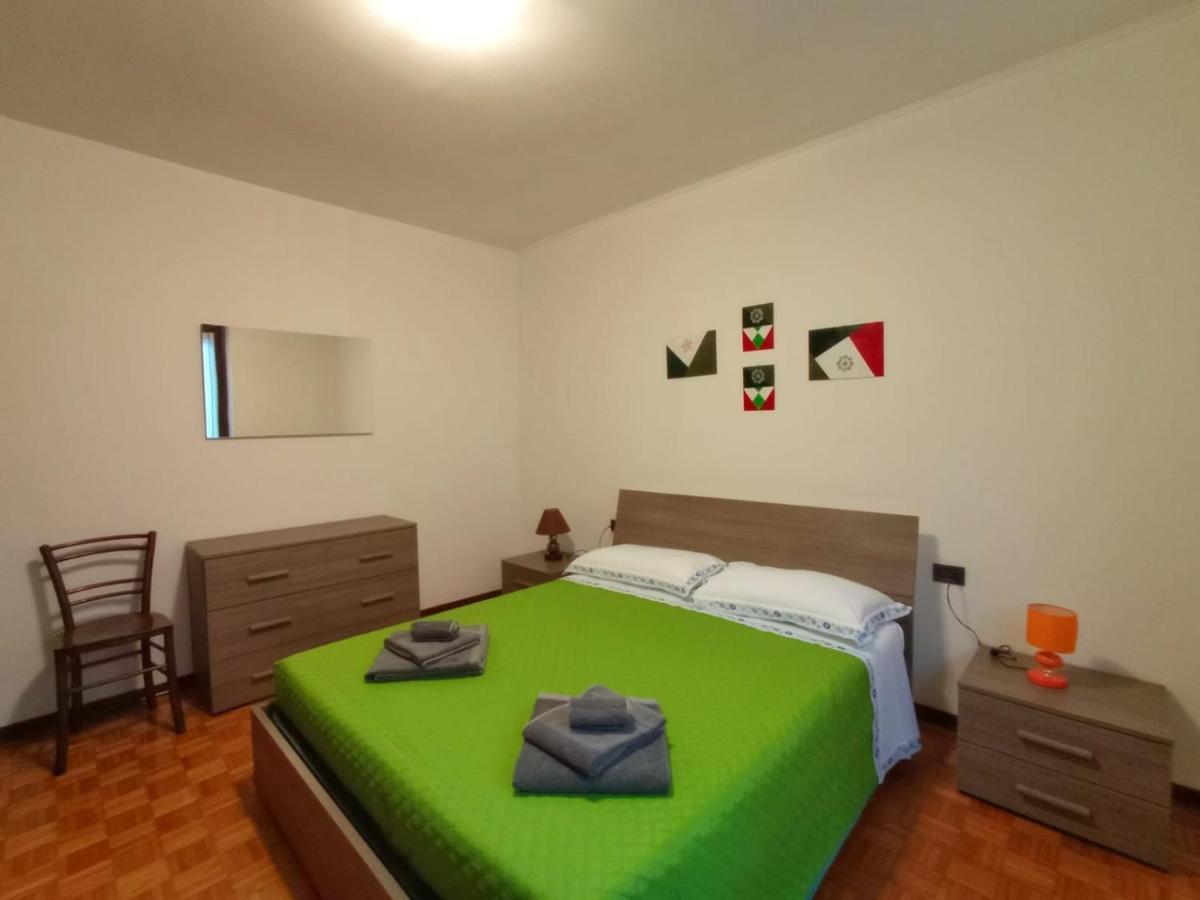 Vila Casa Criss Lovere Exteriér fotografie